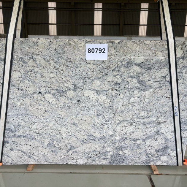 White Ice Granite (123 x 80, 3cm)